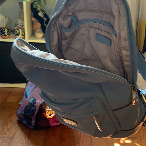 Michael Kors backpack - Picture 2 of 5